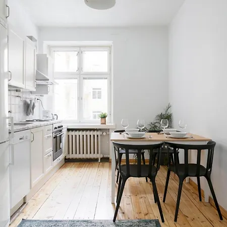 Apartment 2ndhomes & Spacious 85m2 In Yrjoenkatu